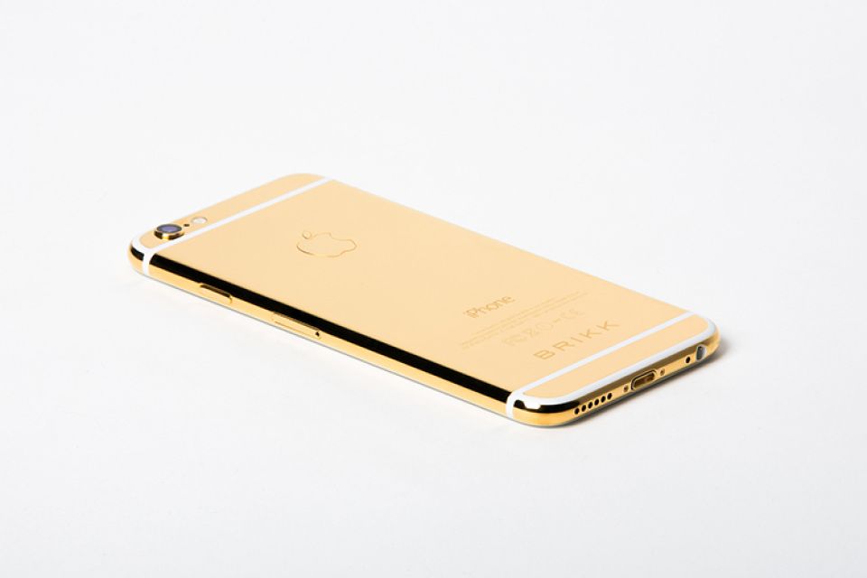 Золотой iphone. Iphone золотистый. Айфон 6 плюс золотой с бриллиантами. Iphone Gold Brilliant. Айфон Люкс в золоте.