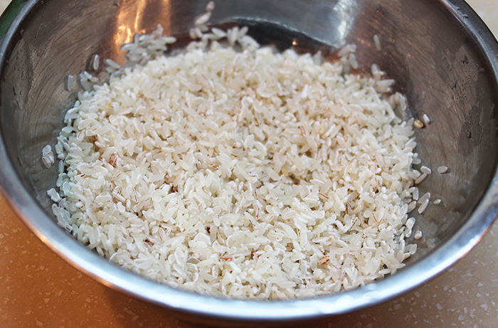 Рис для плова нужно промывать. Рис лазер девзира басмати. Рис для плова. Специальный рис для плова. Плов с белым рисом.
