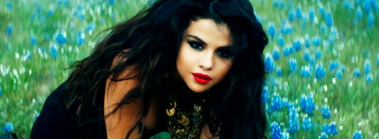 Клип песни быстро. Selena Gomez gif из клипов. Классный клип и песня.