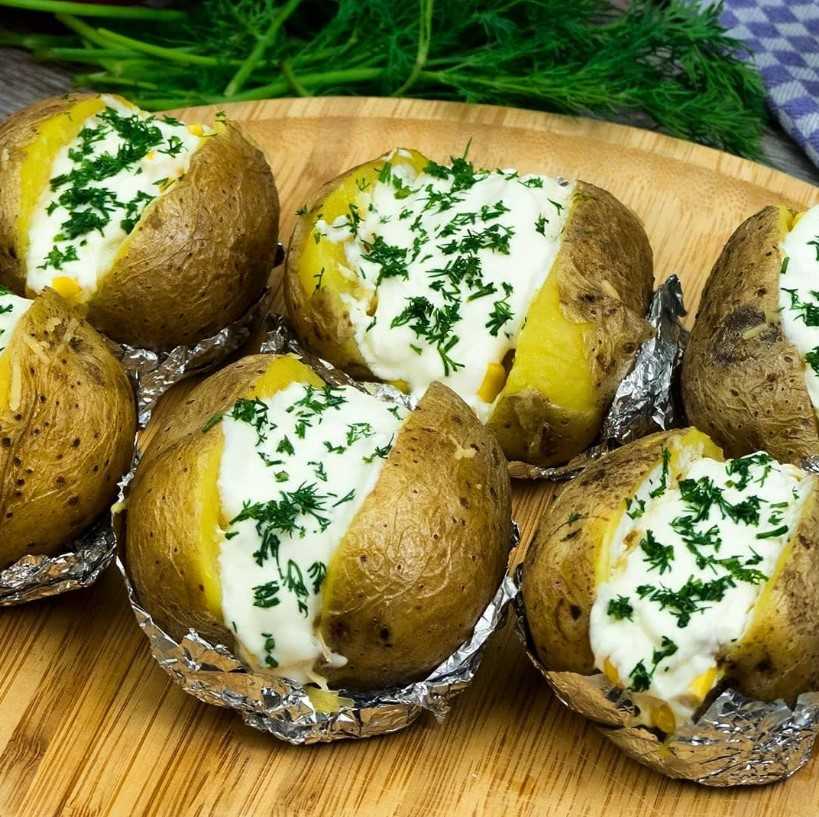 Запеченная картошка в духовке рецепт с фото