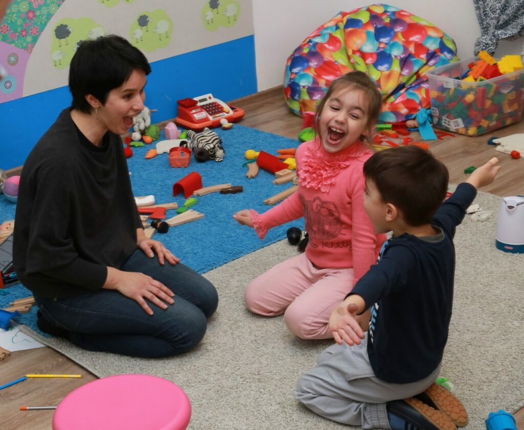 Игровая терапия для детей. Психокоррекционные упражнения. Методы игротерапии. Методика: игротерапия. Арт терапия для детей.