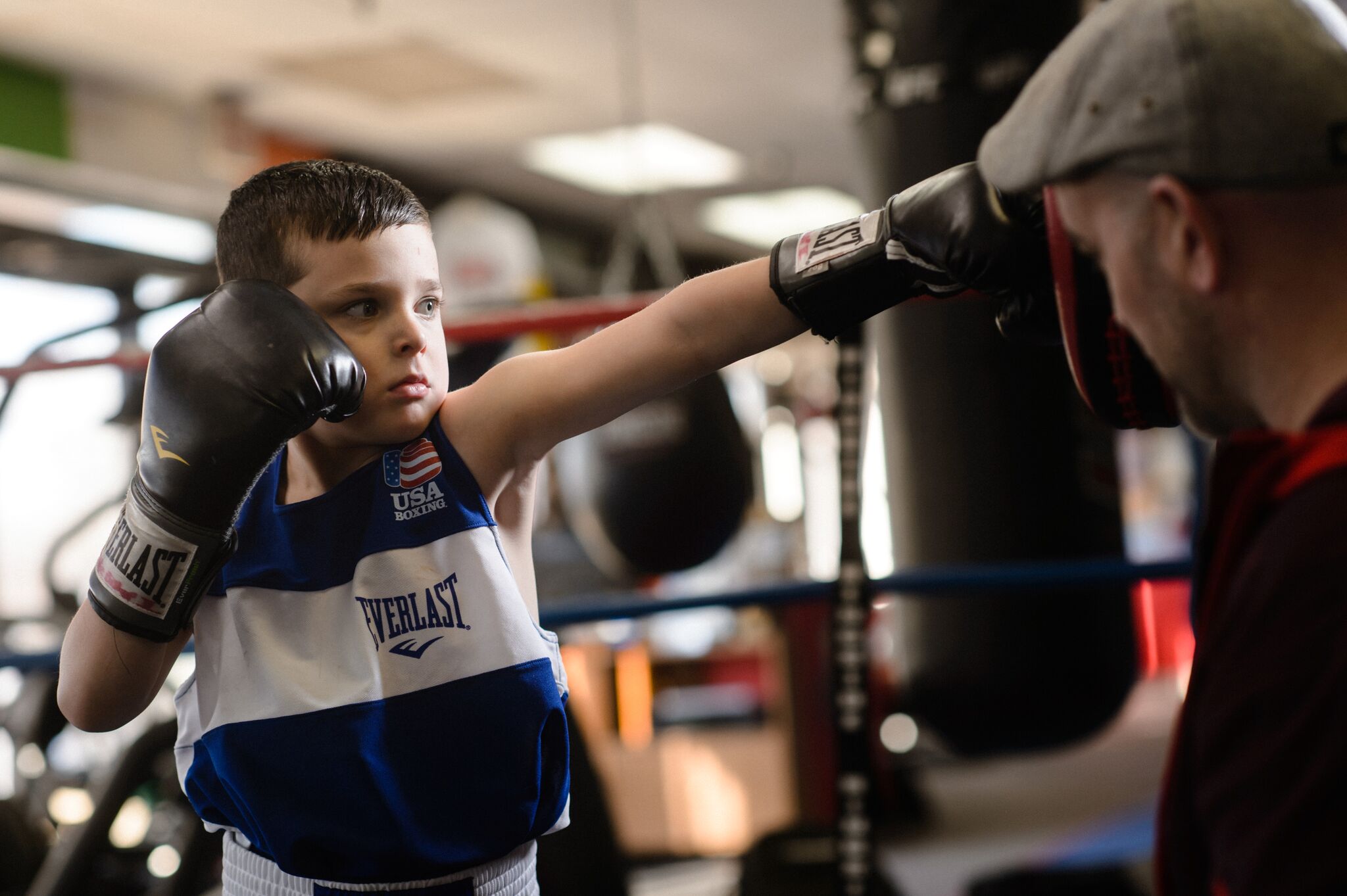 Children boxing. Степан Гулевич боксинг. Бокс дети. Бокс дети тренировка. Ребенок боксер.