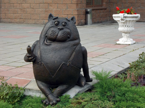 Monument to Cat Vasily - Unusual Moscow monuments 