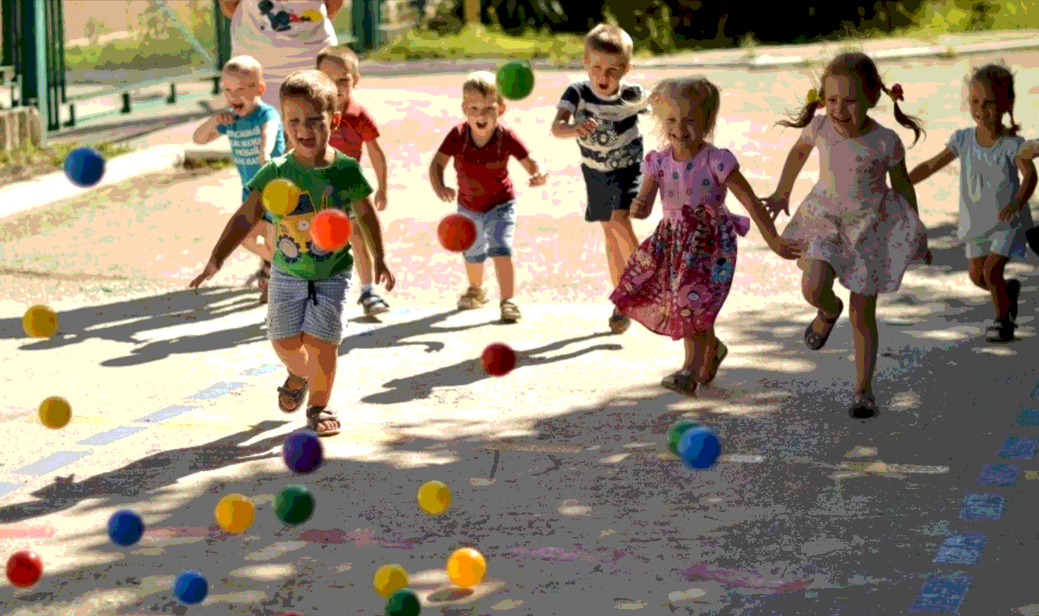 Игры на улице для детей 8 лет. Игры на улице летом. Игры для детей на улице летом. Развлечения в младшей группе. Летние развлечения для детей.