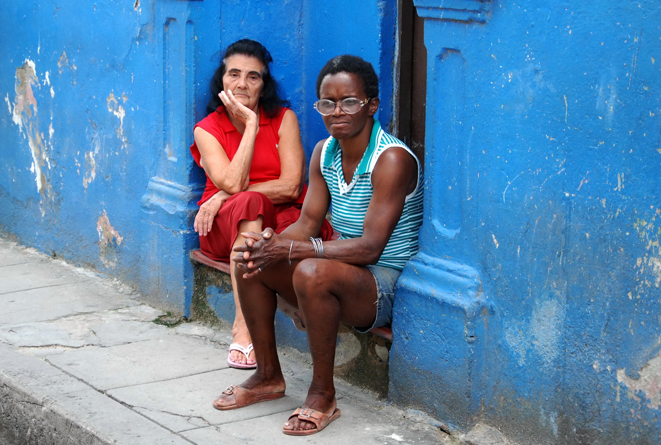 Кубинское домашнее. Кубинки в Гаване. Кубинские женщины. Девушки Кубы. Куба девушки.