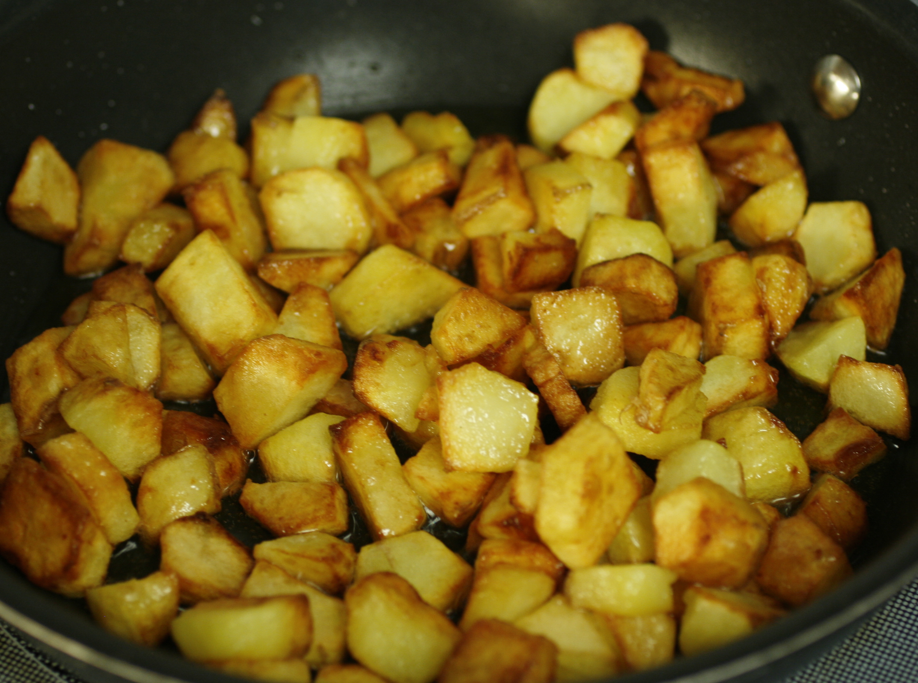 Жареная картошка кубиками